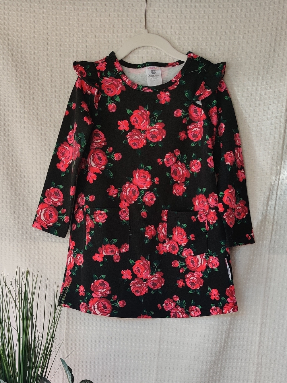 Wonderkids Vintage Little Girls Black W/Red Floral Lng Sleeve Dress Size 3T